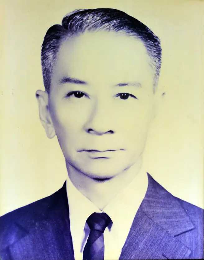 A politician who was indifferent to fame and fortune: the late Tang Xianqin