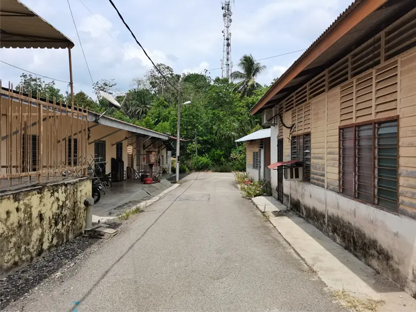 90% of the houses are still wooden houses