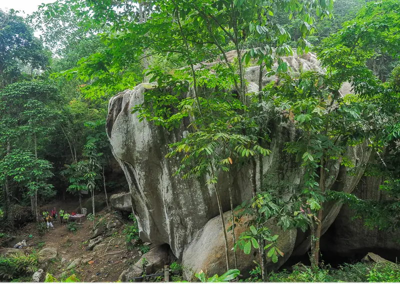 “Wave Rock” of Malaysia - Hiking along Bukit Baginda Trail · photo 5